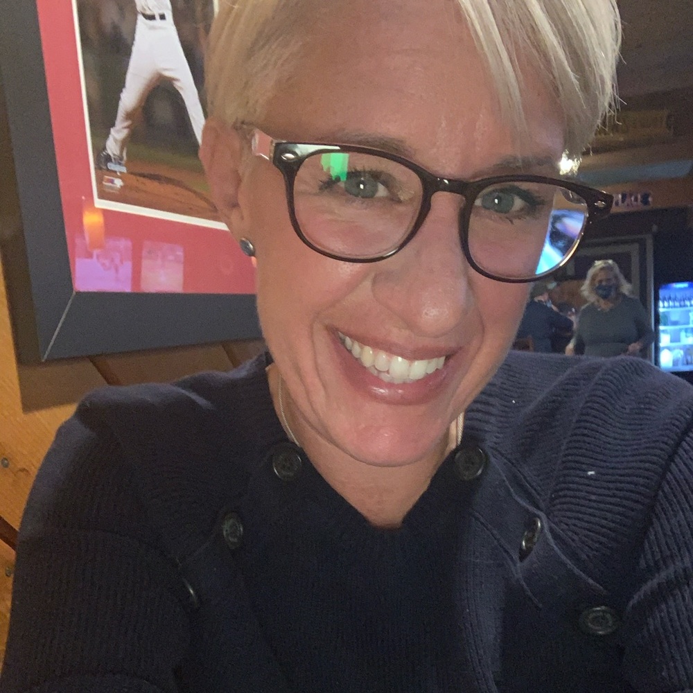 Meet your Posher, Lisa